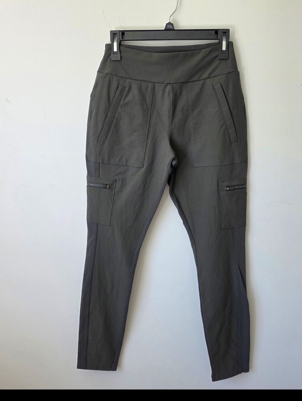 Athleta Headlands Hybrid Cargo Pants Olive Green Size 6 Stretch Utility Cargo